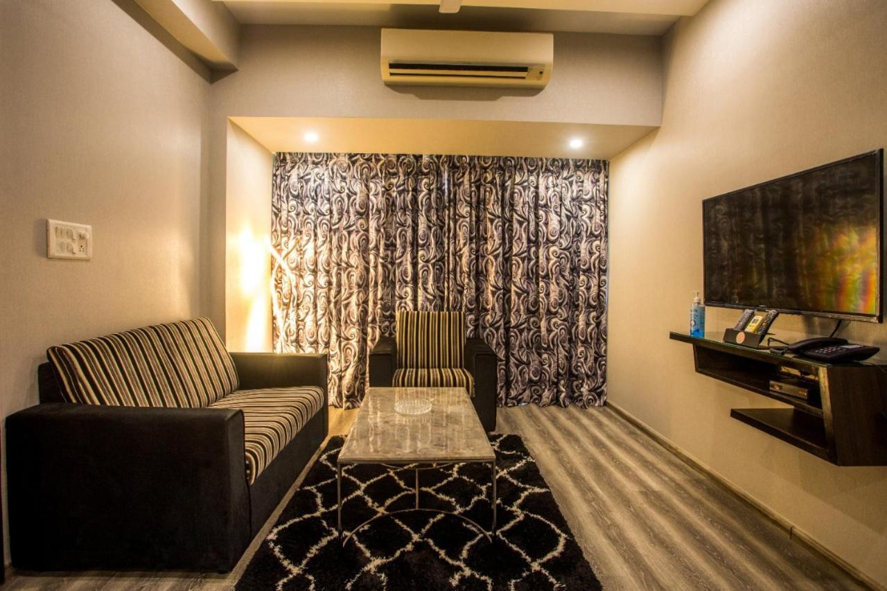 Encore Suites Goa Panaji Exterior foto
